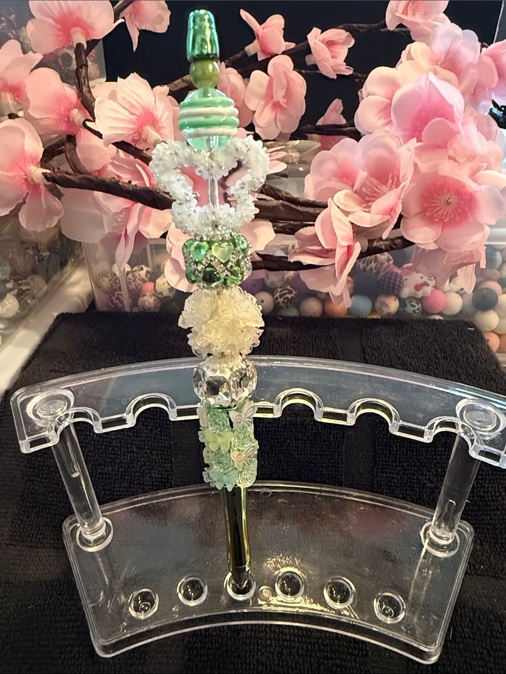Handcrafted Green Floral Beaded Decorative Pen - Unbranded